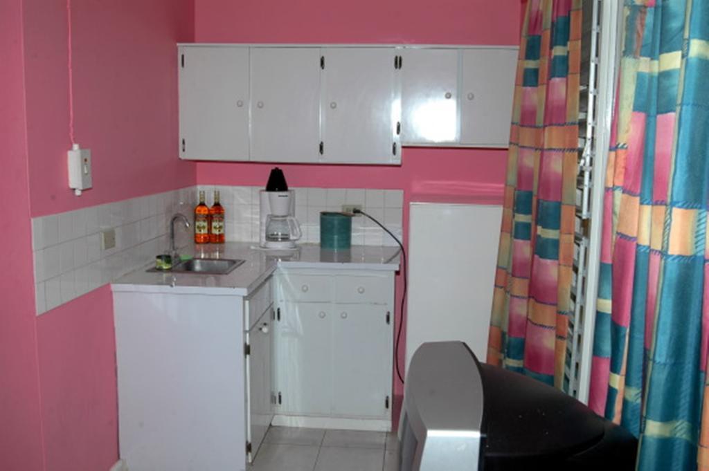 Our Past Time Hotel Negril Zimmer foto