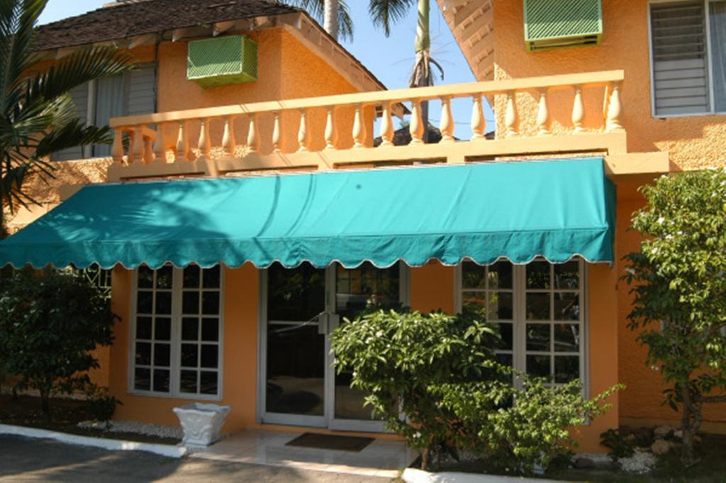 Our Past Time Hotel Negril Exterior foto