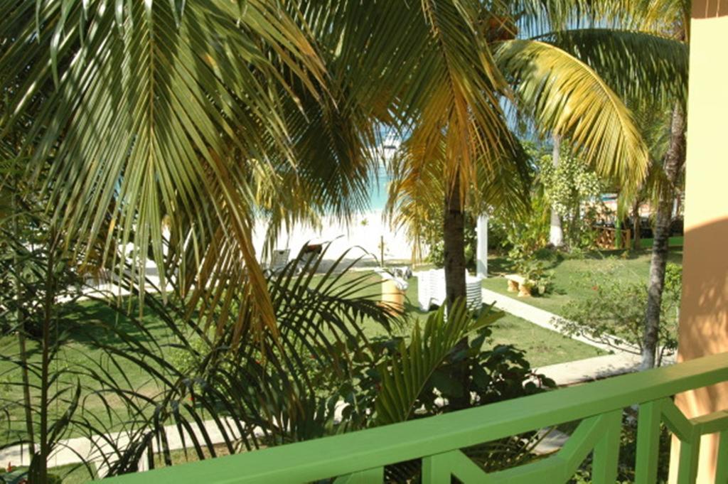 Our Past Time Hotel Negril Exterior foto